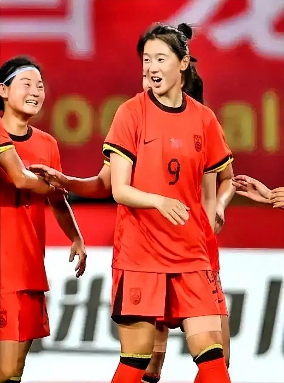 包含亚洲新锐球员崭露头角在世界舞台上闪耀的词条