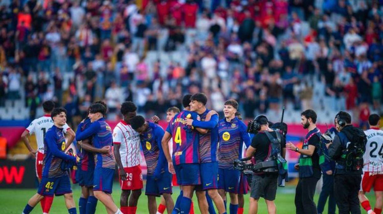 关于马德里竞技连场不败，继续稳坐西甲榜首宝座的信息