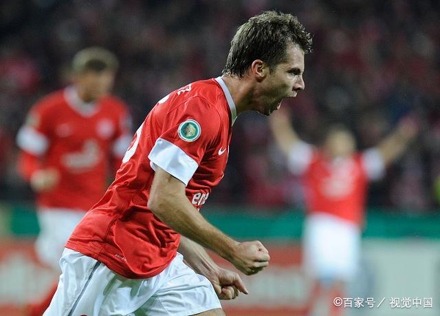 纽伦堡遭遇连败，主教练面临压力考验(美国黑人演员丹泽尔华盛顿)