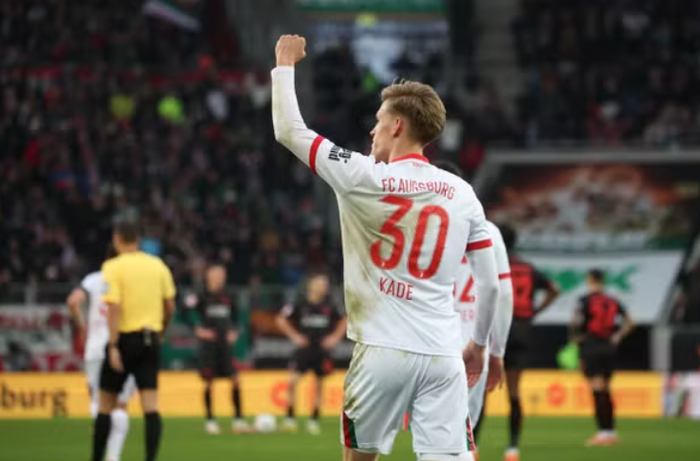 九州真人-勒沃库森客场逆转奥格斯堡，成功拿下关键胜利(勒沃库森对奥斯堡)