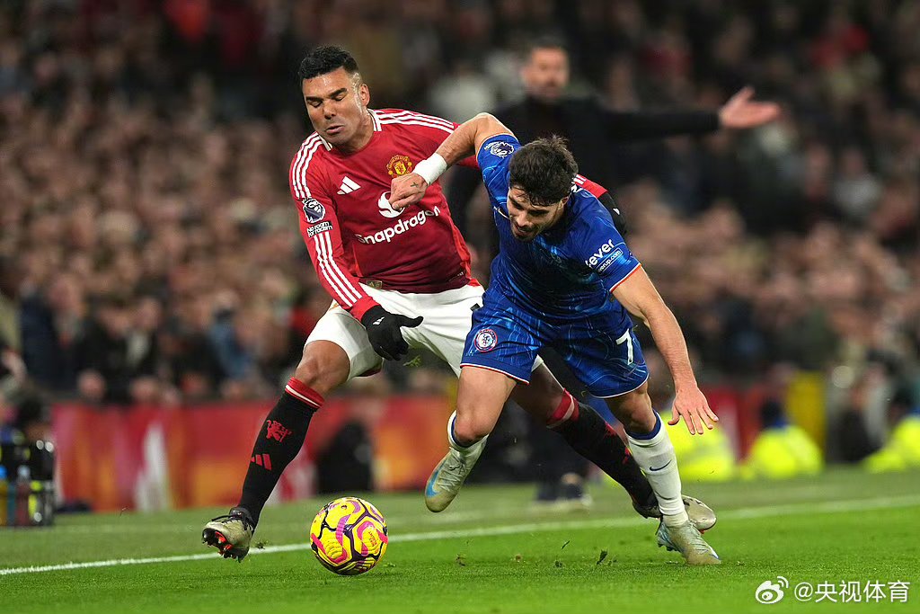 曼联逆袭巴萨:英超球队晋级四强 曼联逆袭巴萨:英超球队晋级四强
