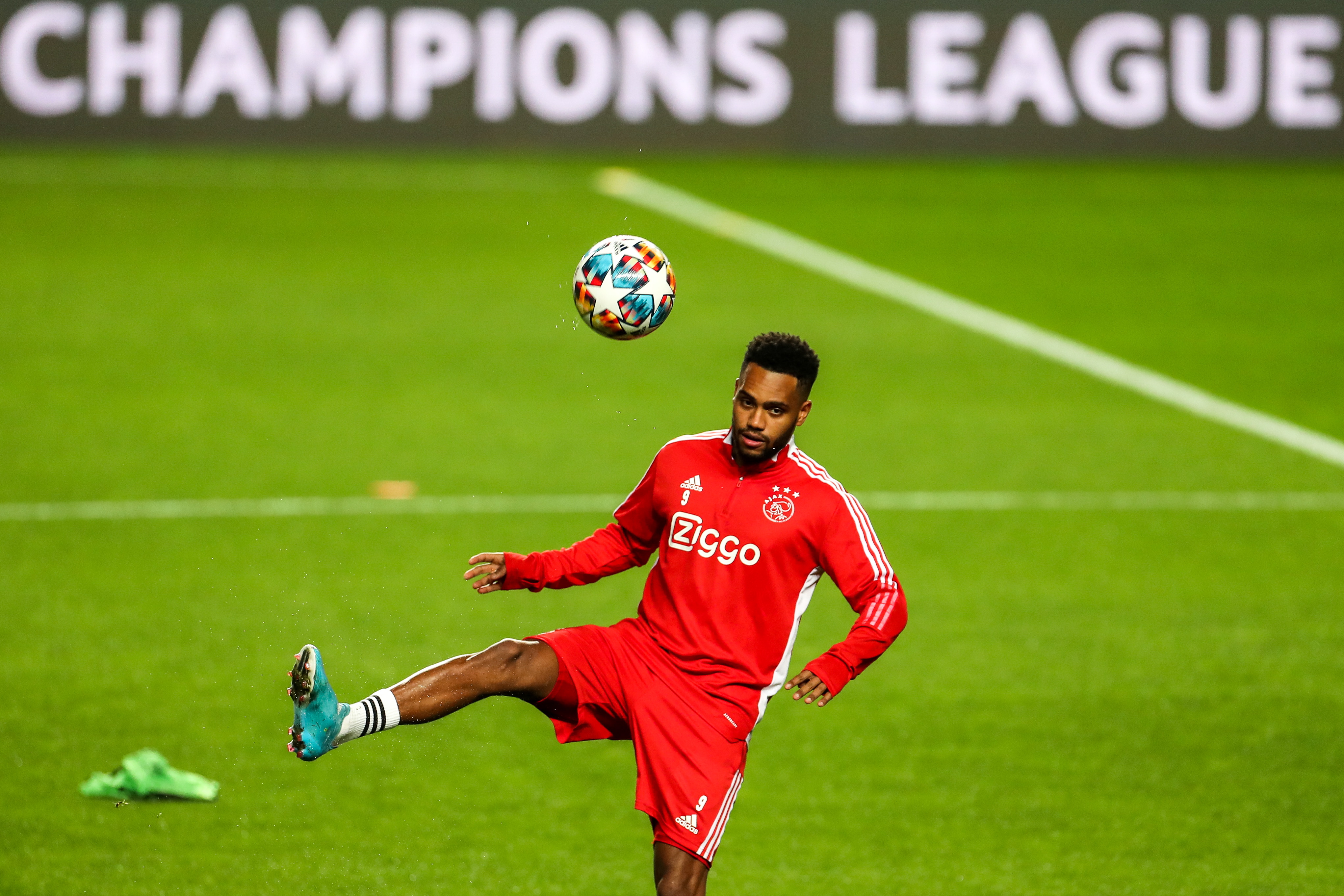 九州彩票-阿贾克斯持续发力，冲击欧冠决赛