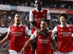 阿森纳客场惨败塞维利亚，遭遇连败危机